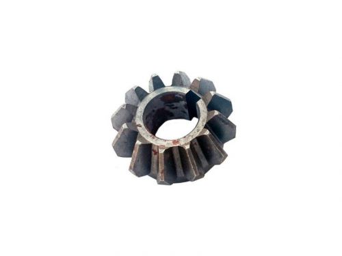 Шестерня коническая (12 зубьев, 13 шлицов) пресс-подборщик YK0850/YK0870 Шестерня коническая (12 зубьев, 13 шлицов) пресс-подборщик YK0850/YK0870