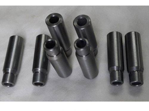 Втулка (направляющая) клапана двигателя YUNNEI YN38GBZ (комплект 8 шт.,  впускная/выпускная)